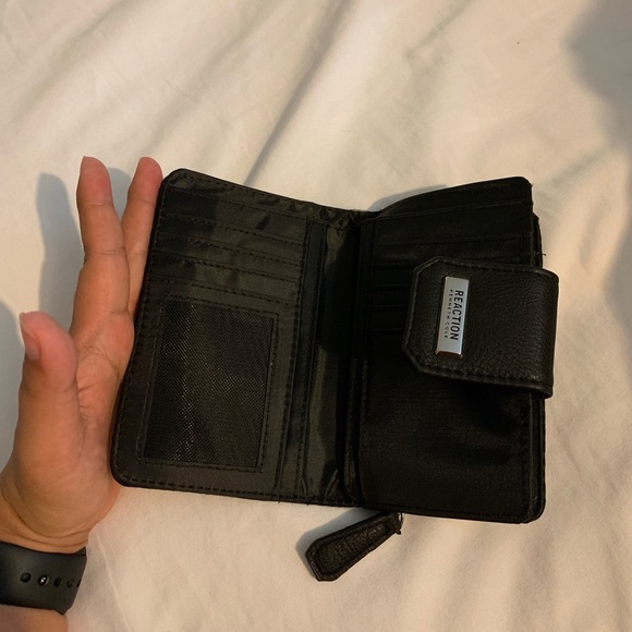 Wallet - Picture 4 of 5